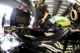 lotus-renault-spa-2011-1