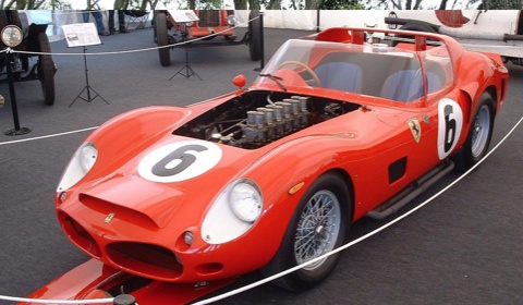 330-ferrari-autoclasica
