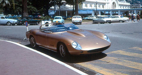 La 330 LMB Spider qui a servi de "modèle" d'inspiration