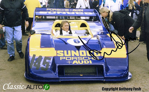 Derek Bell au volant de la 917-30 à Goodwood en 1997