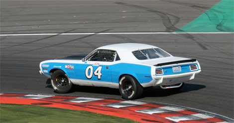 Plymouth Hemi Cuda à Spa Francorchamps (RMU Classic 2010)