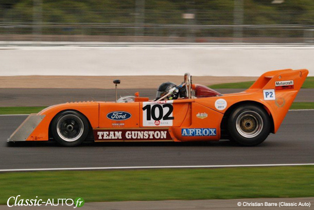 Chevron B26 1973 n°102 - Roger Wills / Joe Twyman (CER Silverstone 2011) Chevron B26 1973 n°102 - Roger Wills / Joe Twyman (CER Silverstone 2011)