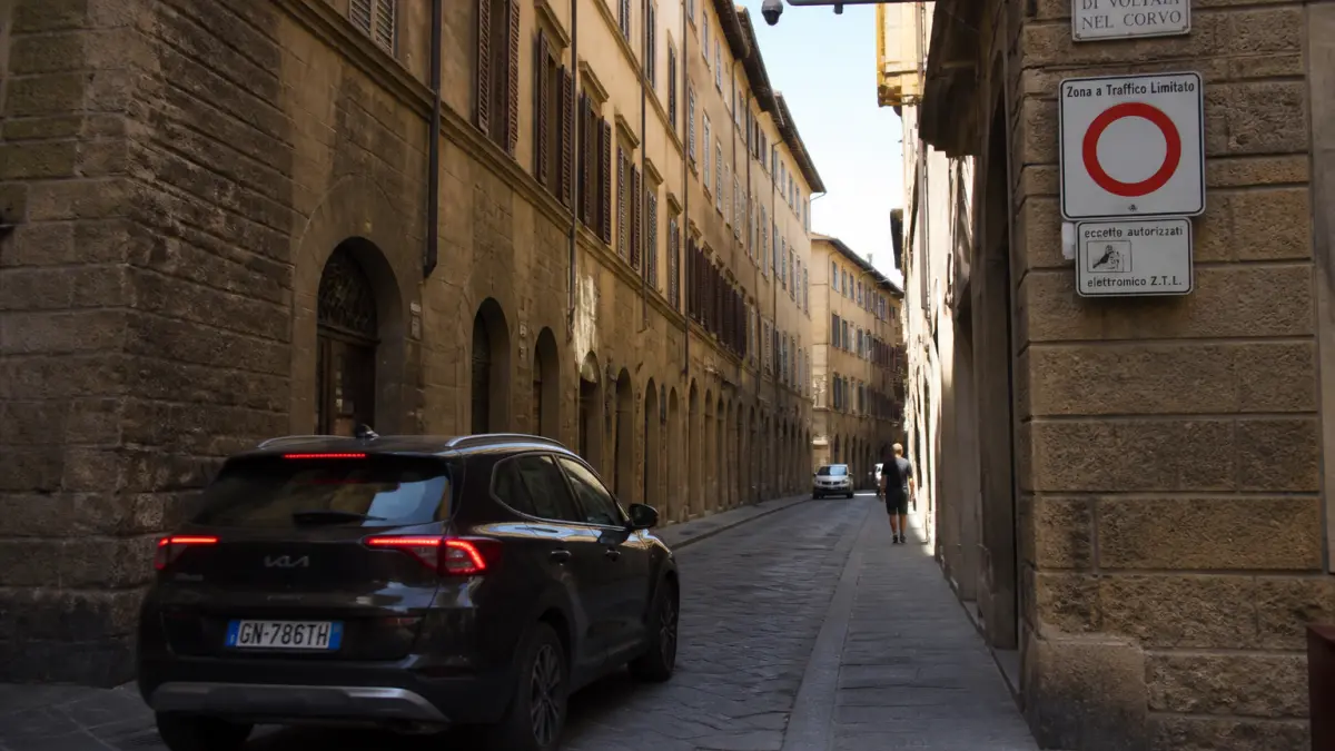 Conduire en Italie : ZTL, péages, stationnement, les pièges à éviter