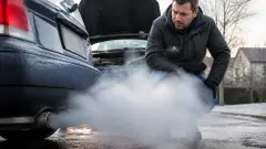 Fumée blanche à l’échappement : simple condensation ou panne grave ?