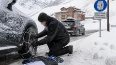 Chaînes neige : quand les monter et comment éviter les mauvaises surprises