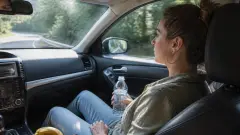 Mal des transports en voiture : solutions simples pour limiter les nausées