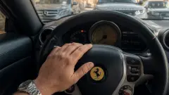 Logos de marques auto : ce que racontent vraiment leurs emblèmes
