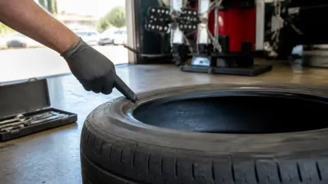 Usure intérieure des pneus : ce que cela révèle sur votre voiture
