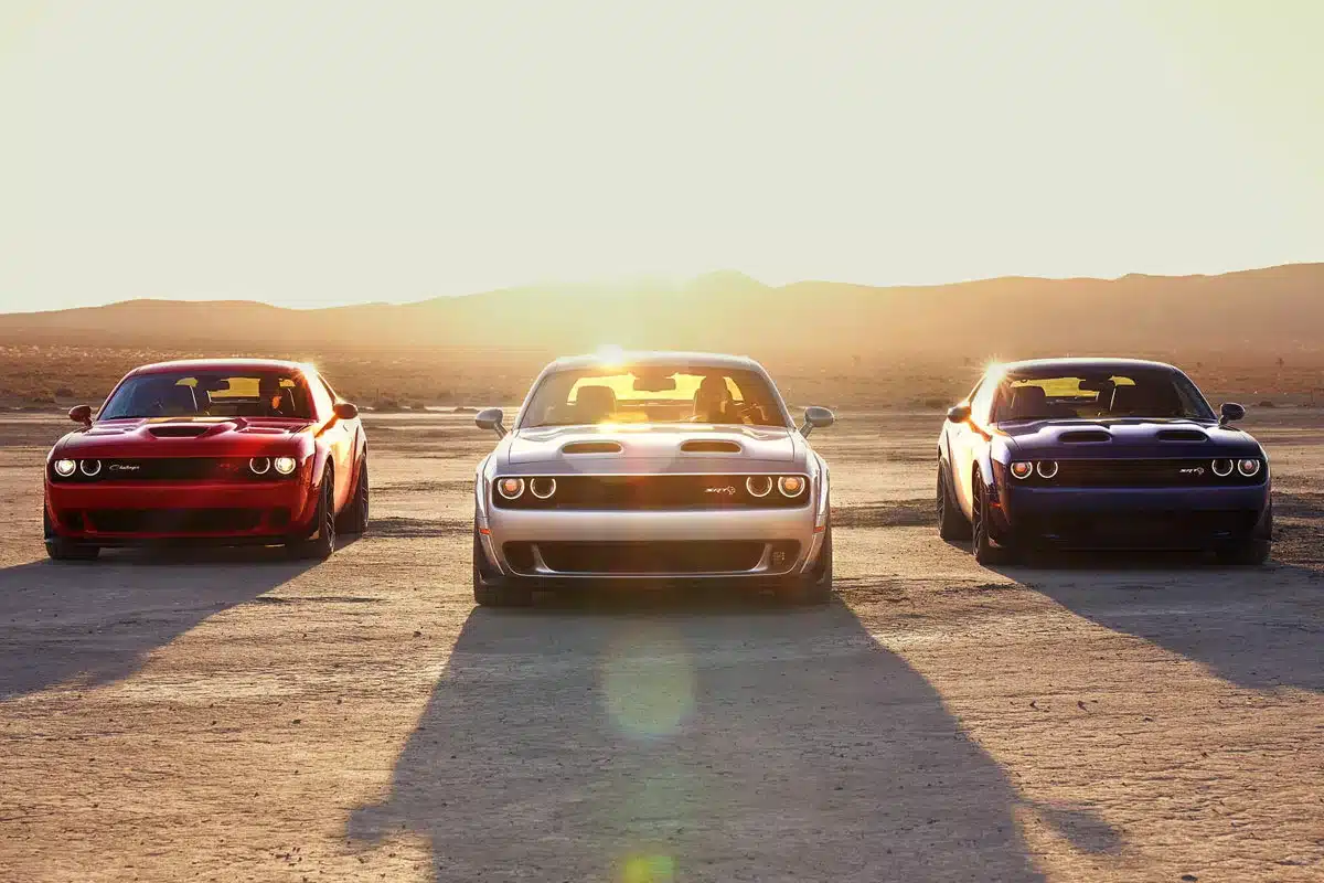 Les Muscle Cars Dodge Charger et Challenger ne sont plus produites !